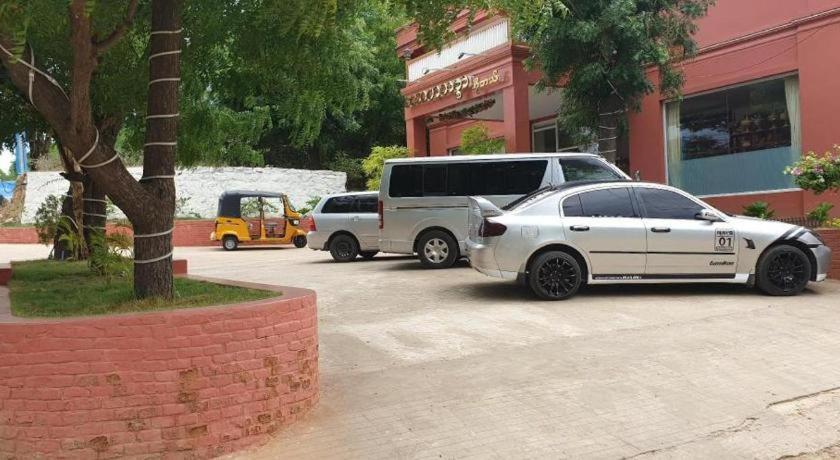 Law Ka Thit Sar Hotel New Bagan Exterior photo